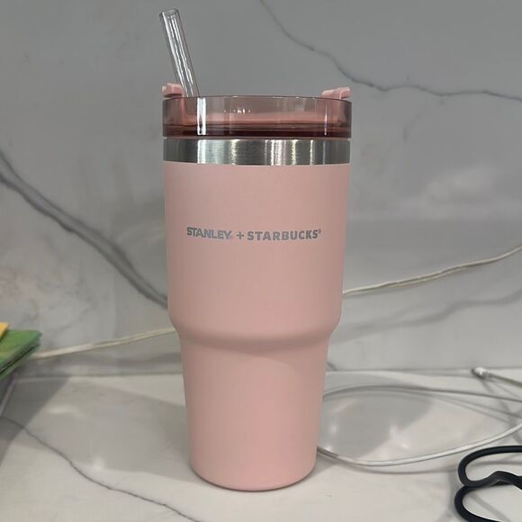 Stanley + Starbucks Pink Tumbler 2022 Japan Exclusive - Picture 1 of 5